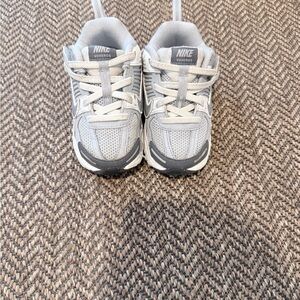 Nike Kids Light Grey and Dark Grey Sneakers